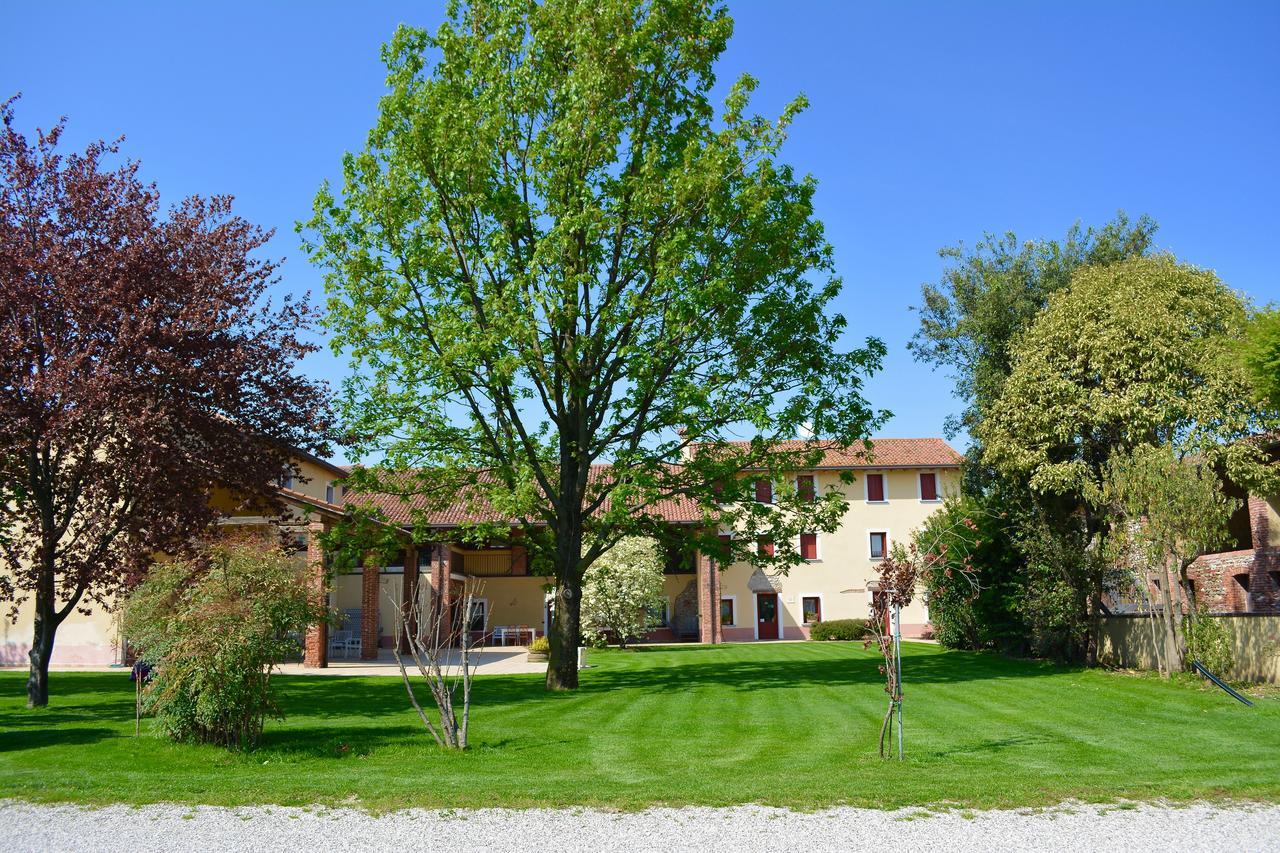 Agriturismo Borgo Tecla Rosà Exterior photo