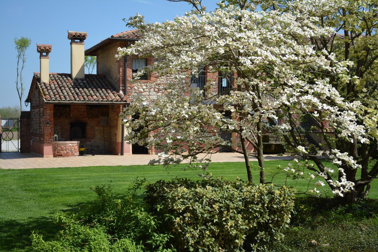 Agriturismo Borgo Tecla Rosà Exterior photo